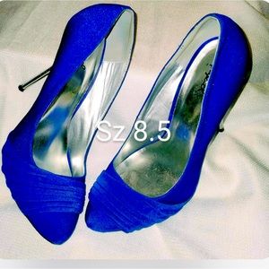 Elegant Cobalt Blue Heels.